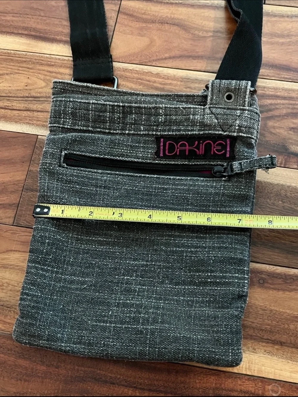 Dakine Heathered Gray Adjustable Crossbody Purse Utility Streetwear